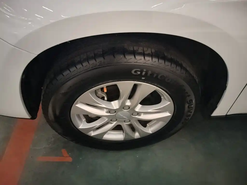 Фото 23 - Haval M6