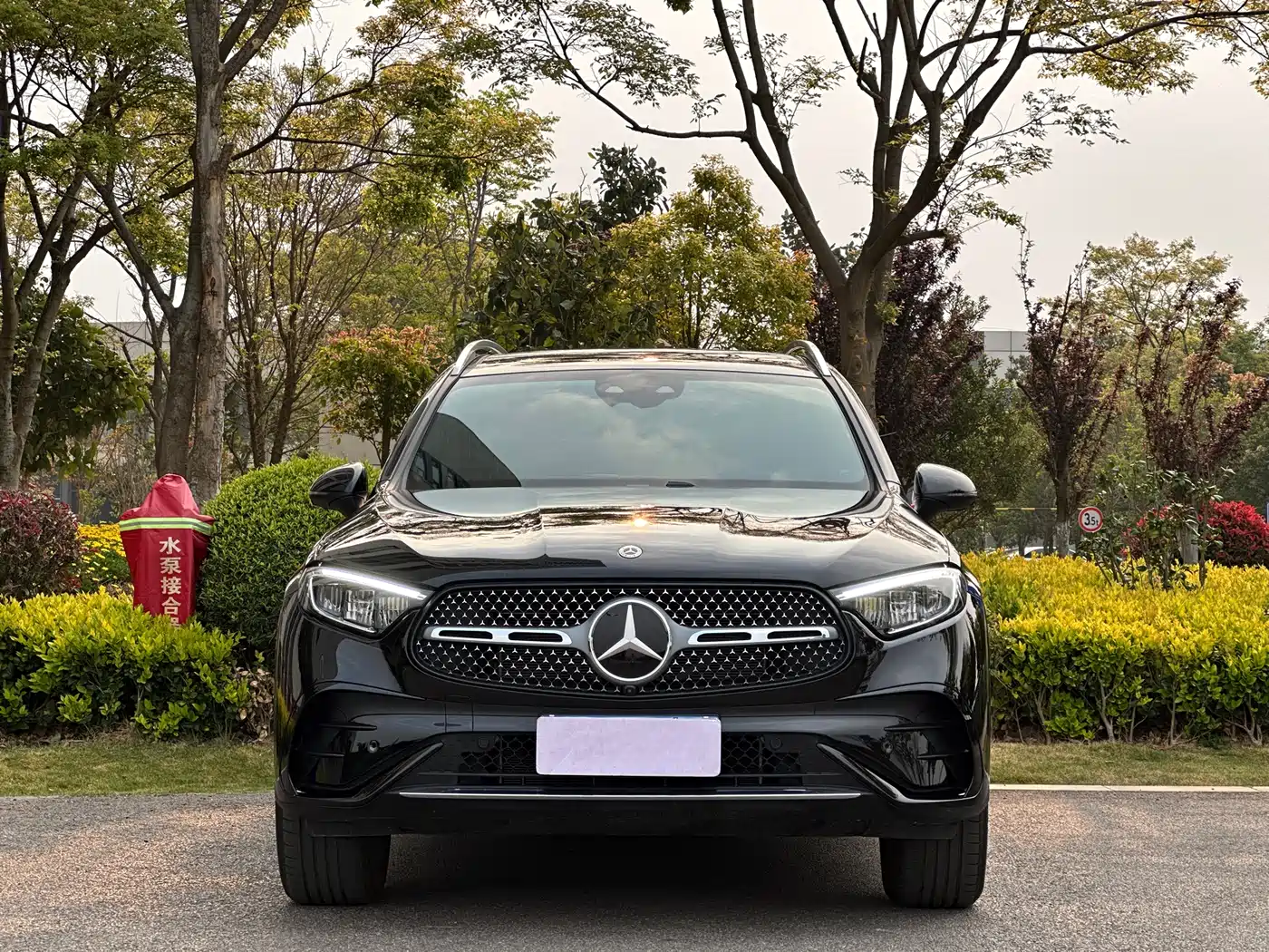 Mercedes-Benz GLC 2026 GLC 300 L 4MATIC Sport 5-Seater фото 2