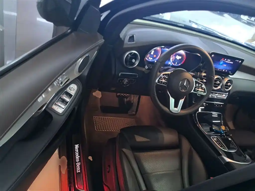 Mercedes-Benz GLC 2020 Facelift GLC 260 L 4MATIC Luxury фото 16