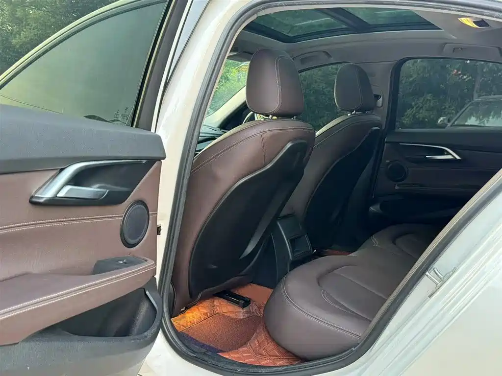 BMW 1 Series 2019 118i M Sport Package фото 10