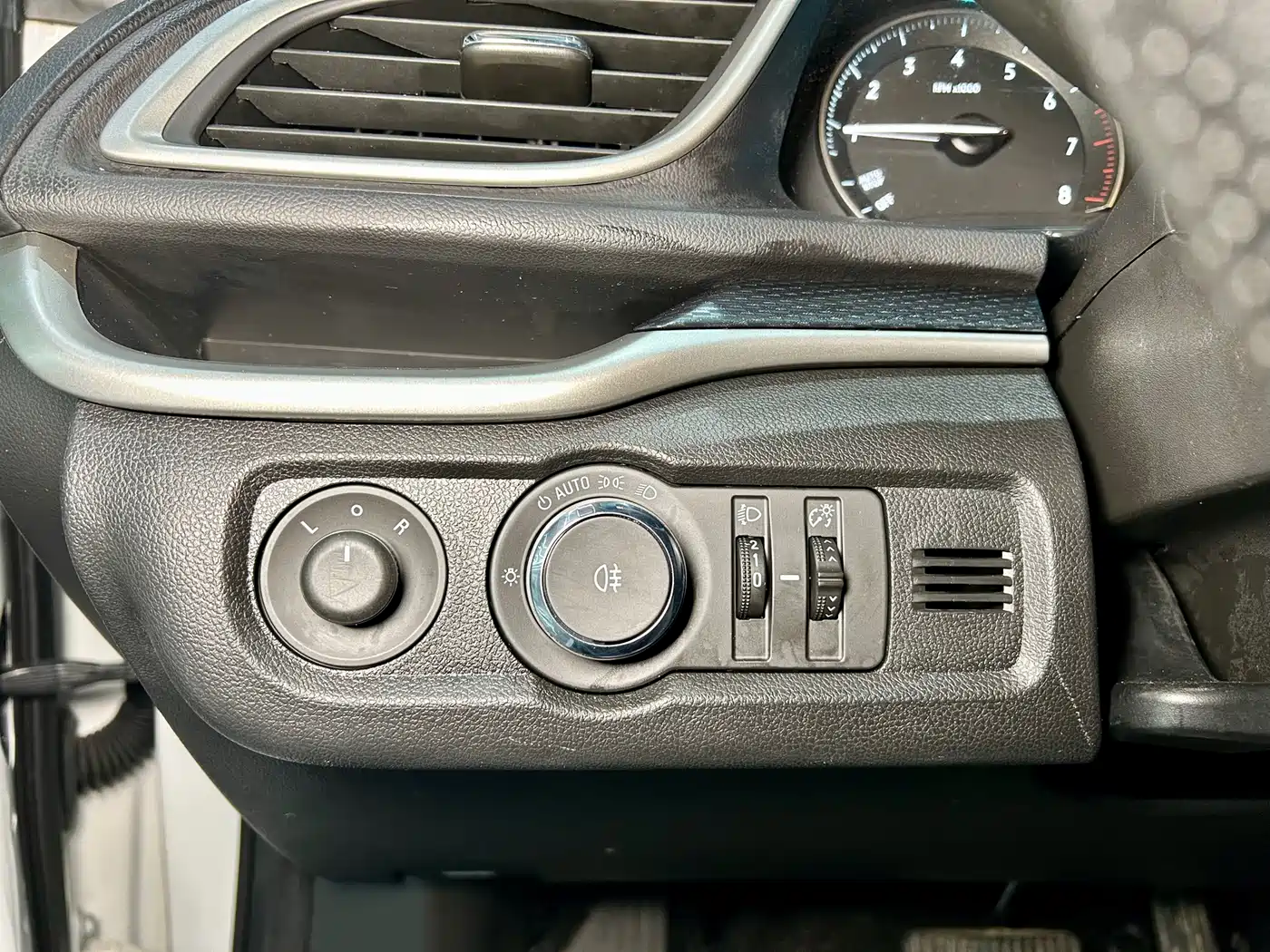 Buick Excelle 2021 Facelift Exemplar 1.5L Auto Elite фото 18