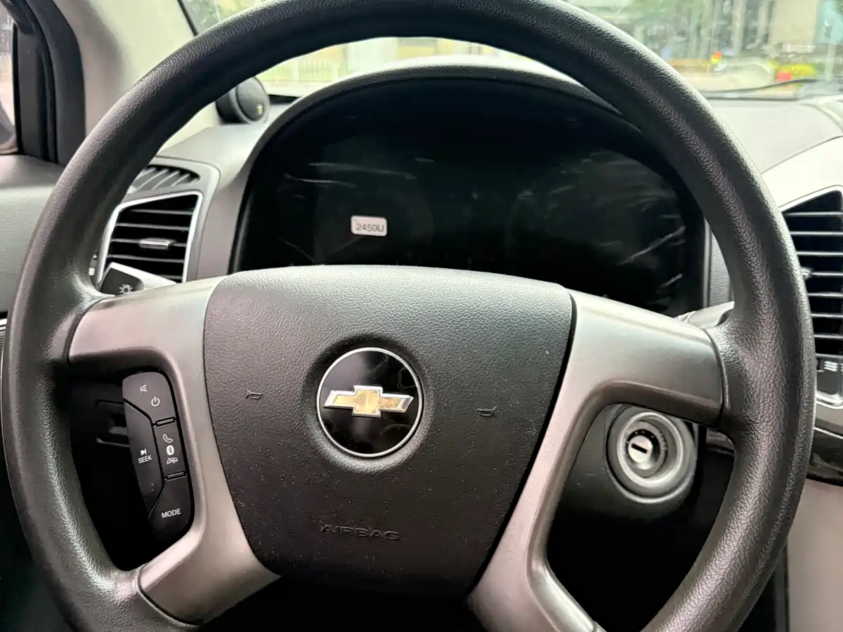 Chevrolet Captiva 2014 2.4L 2WD Urban 7-seater фото 16