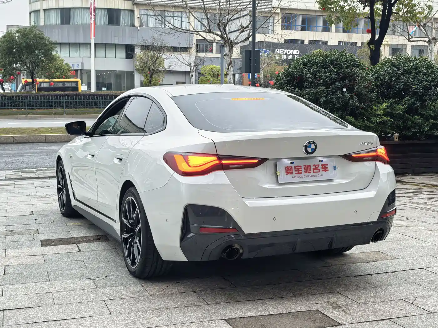 BMW 4 Series 2023 425i Gran Coupe M Sport Shadowline Package фото 6