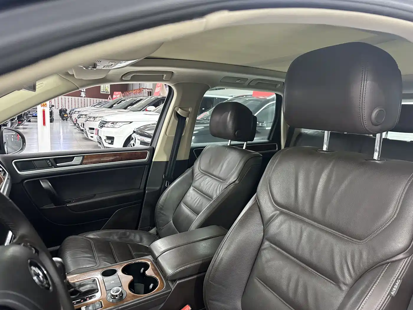 Volkswagen Touareg 2011 3.0TDI Diesel Standard фото 27
