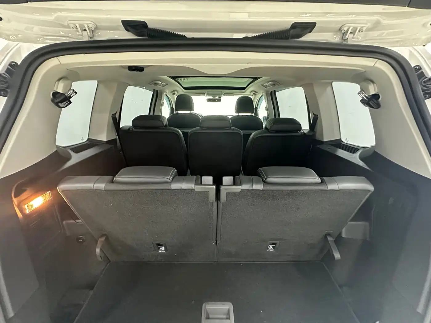 Volkswagen Touran 2023 2021 Touran L 280TSI DSG Cross Luxury 7-Seater