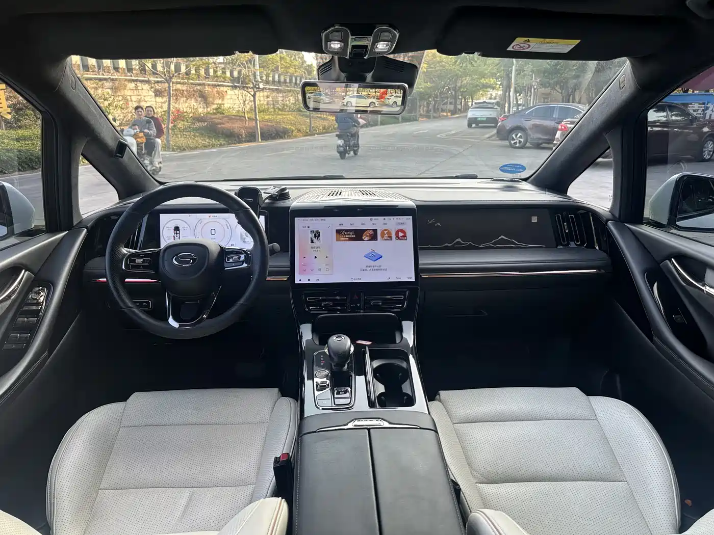 GAC Trumpchi Trumpchi M8 2023 Model Master Series Hybrid Royal Edition фото 12