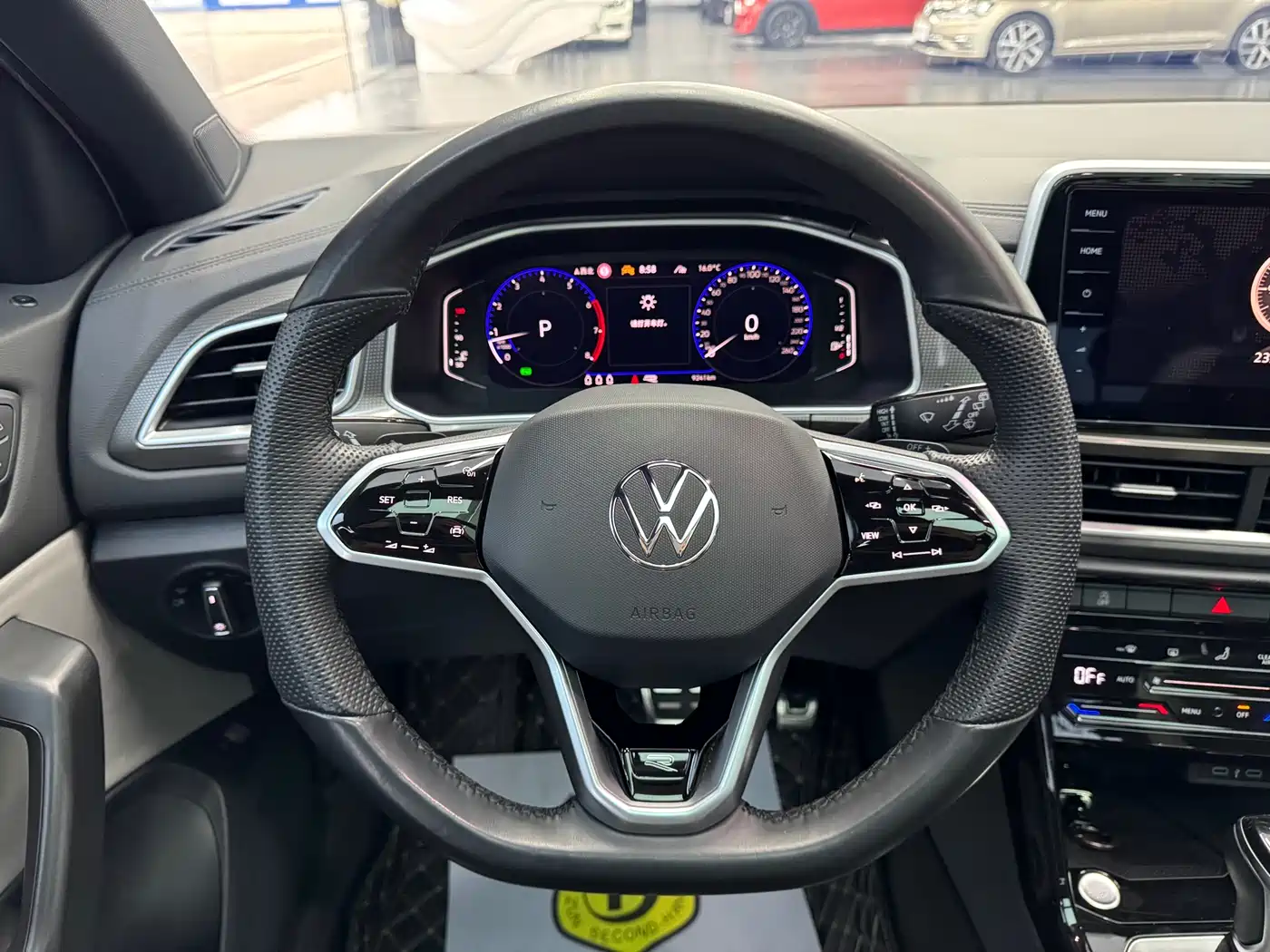 Volkswagen T-ROC 2023 300TSI DSG 2WD Starlight Edition фото 9