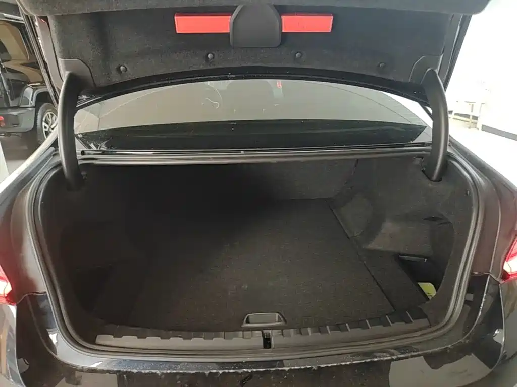 BMW i3 2025 2025 eDrive 35 L