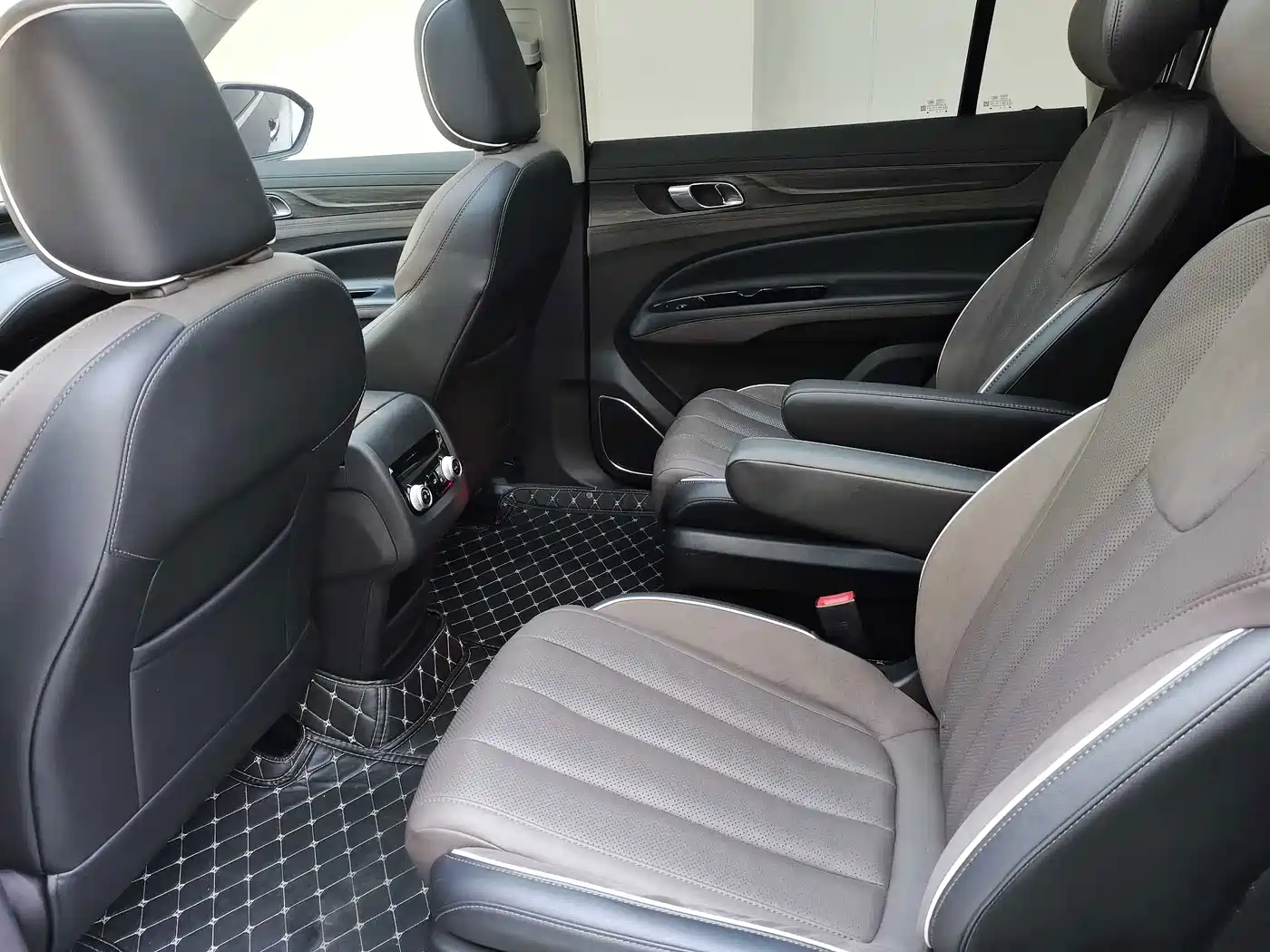 Ford Territory 2023 2023 EcoBoost 225 Premium 7-Seater (2/2/3)