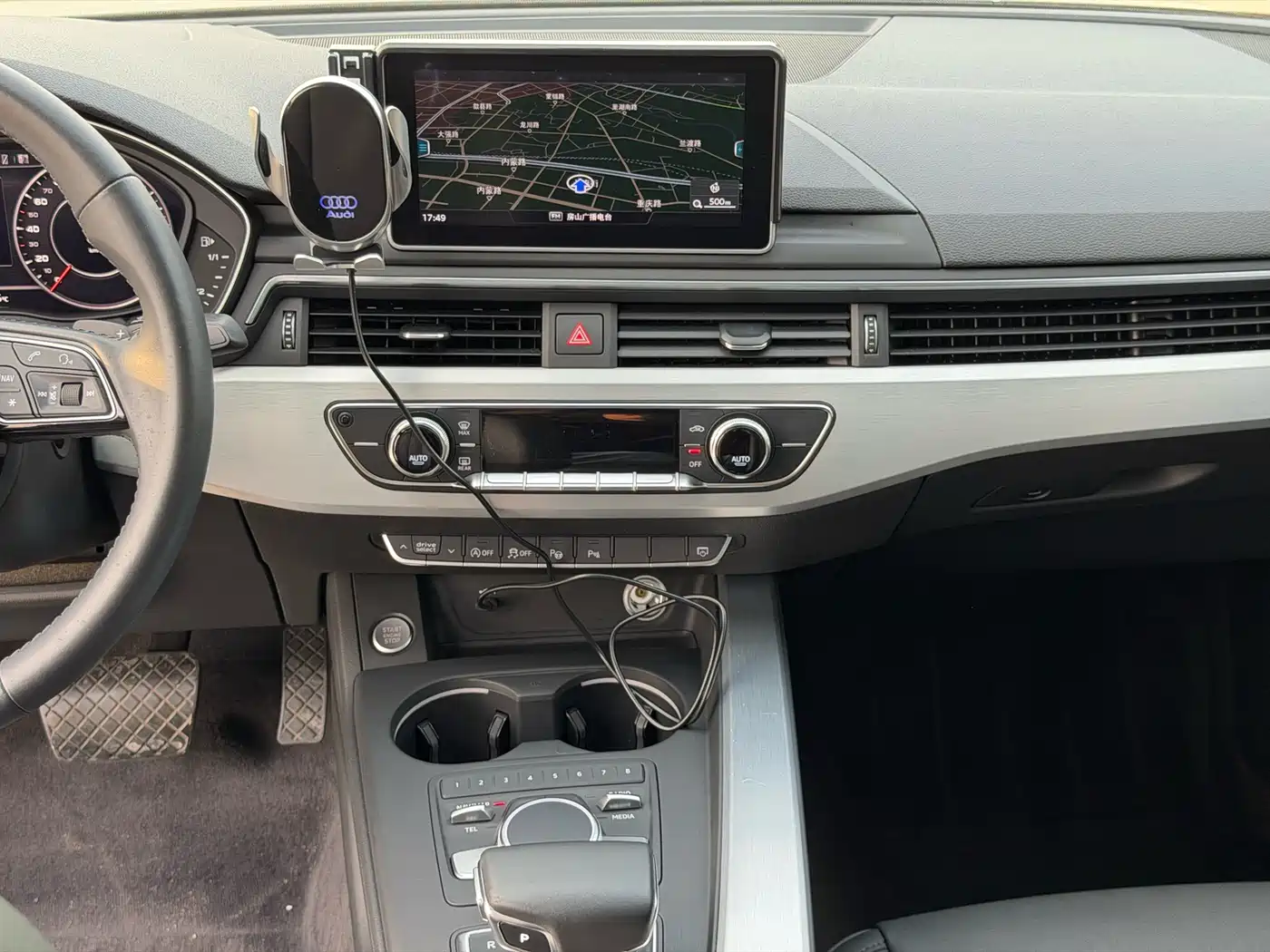 Audi A4L 2019 40 TFSI Fashion (China V) фото 16