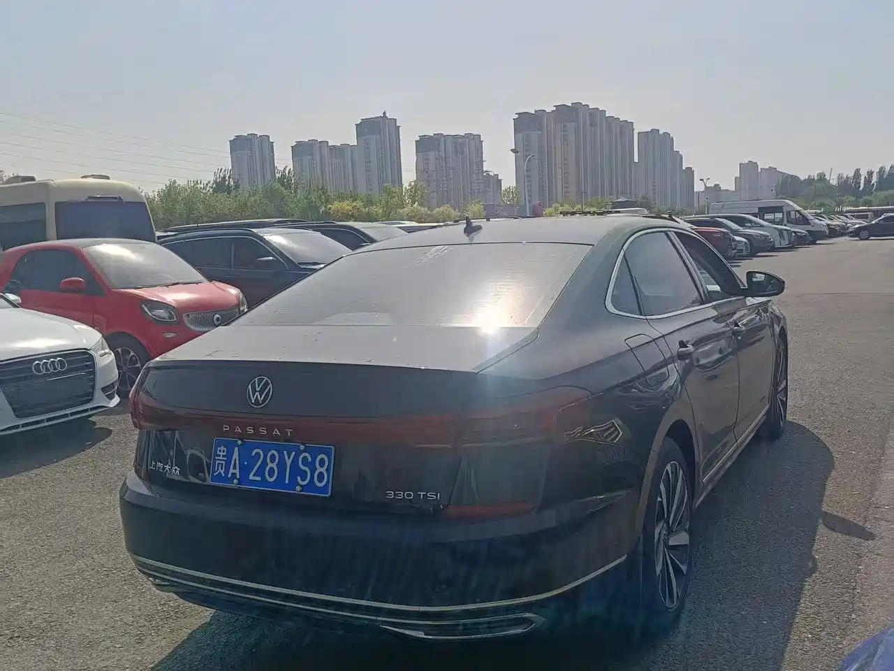 Volkswagen Passat 2022 330TSI Starlight Luxury Edition фото 5