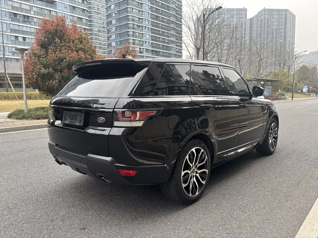 Фото 4 - Land Rover Range Rover Sport