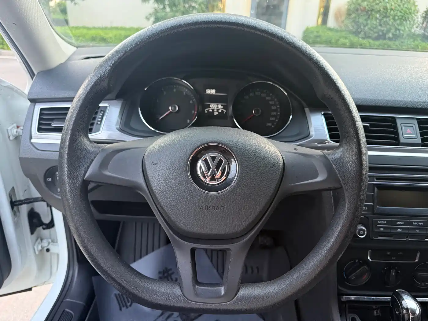 Volkswagen Bora 2018 1.5L Automatic Fashion фото 14