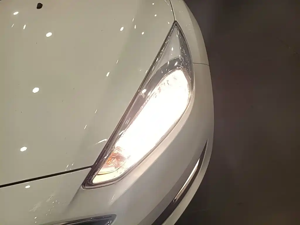 Фото 24 - Ford Focus