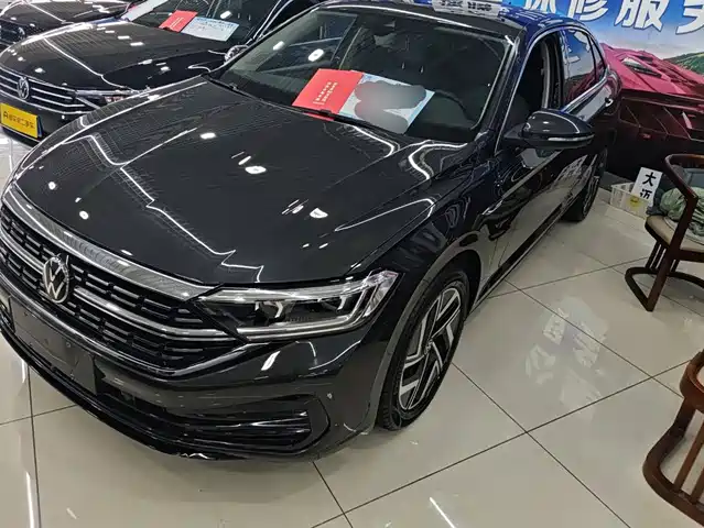 Volkswagen Sagitar 2023