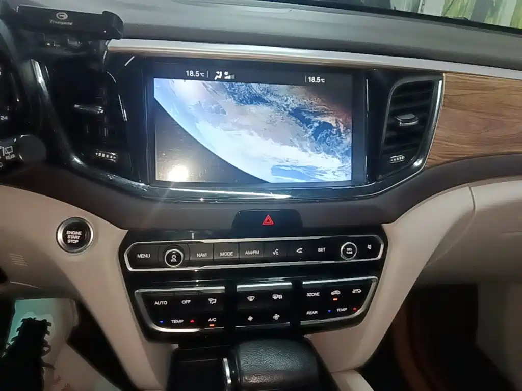 GAC Trumpchi Trumpchi GS8 2017 2017 320T 2WD Luxury Smart Connect (7-seater)