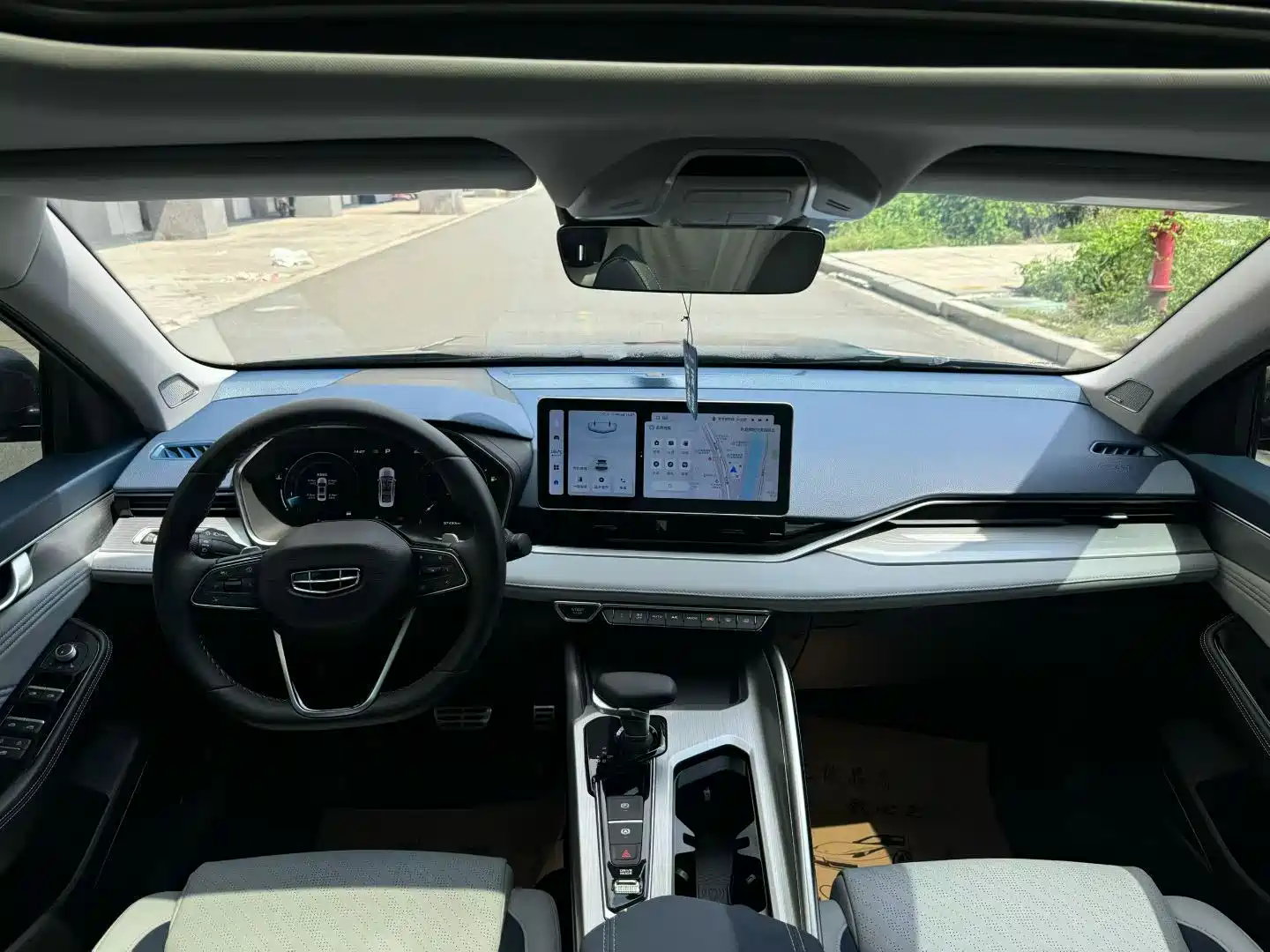 Фото 5 - Geely Preface