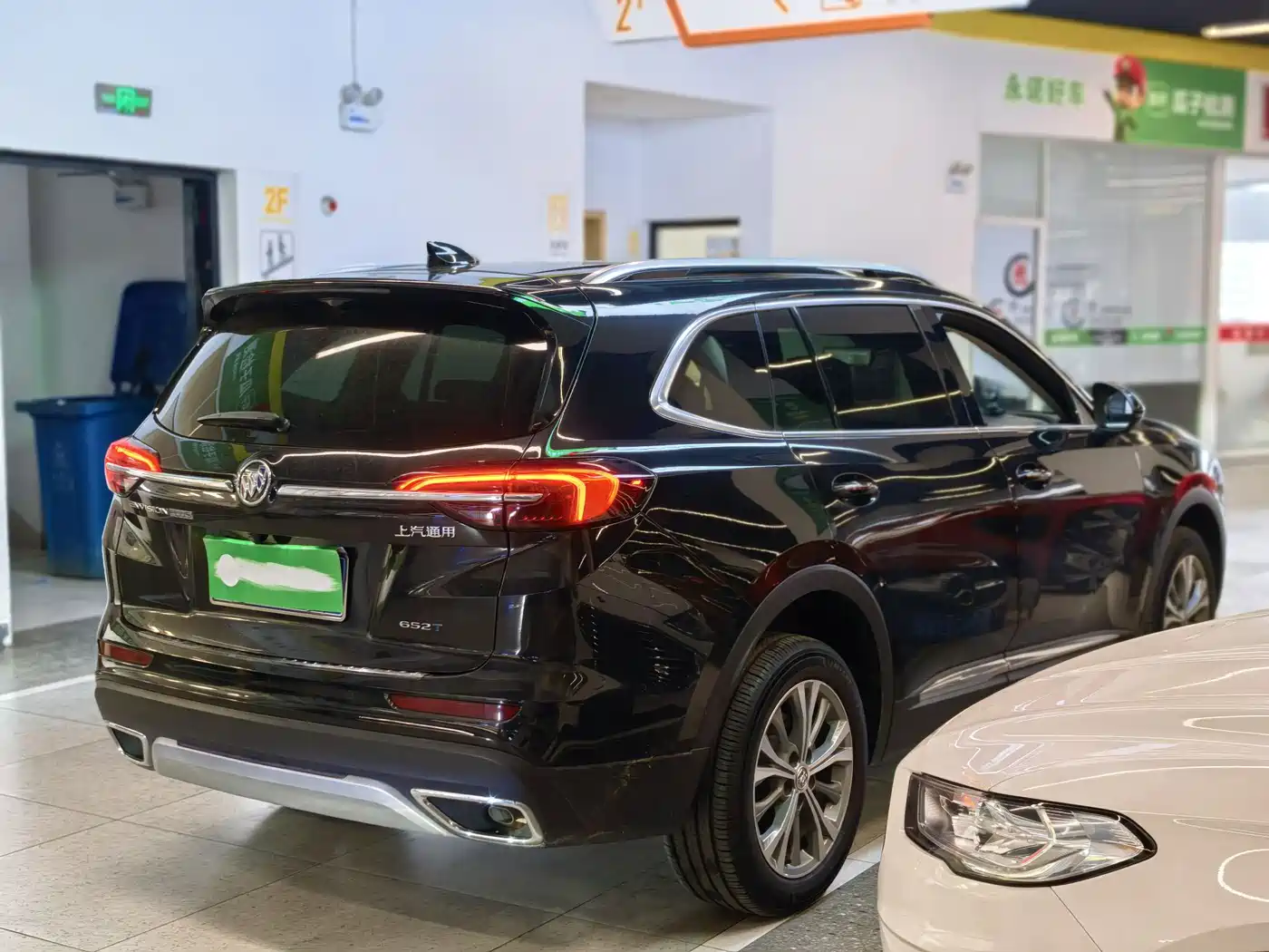 Buick Envision Plus 2022 Enclave Plus 652T 5-Seater Luxury фото 4