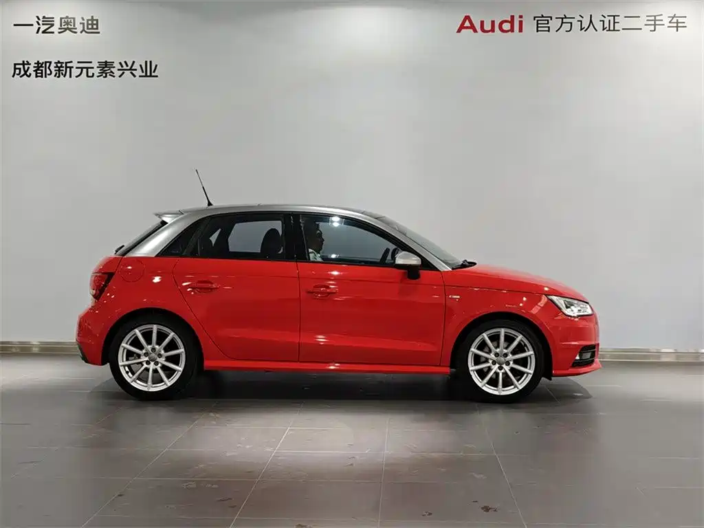 Фото 3 - Audi A1