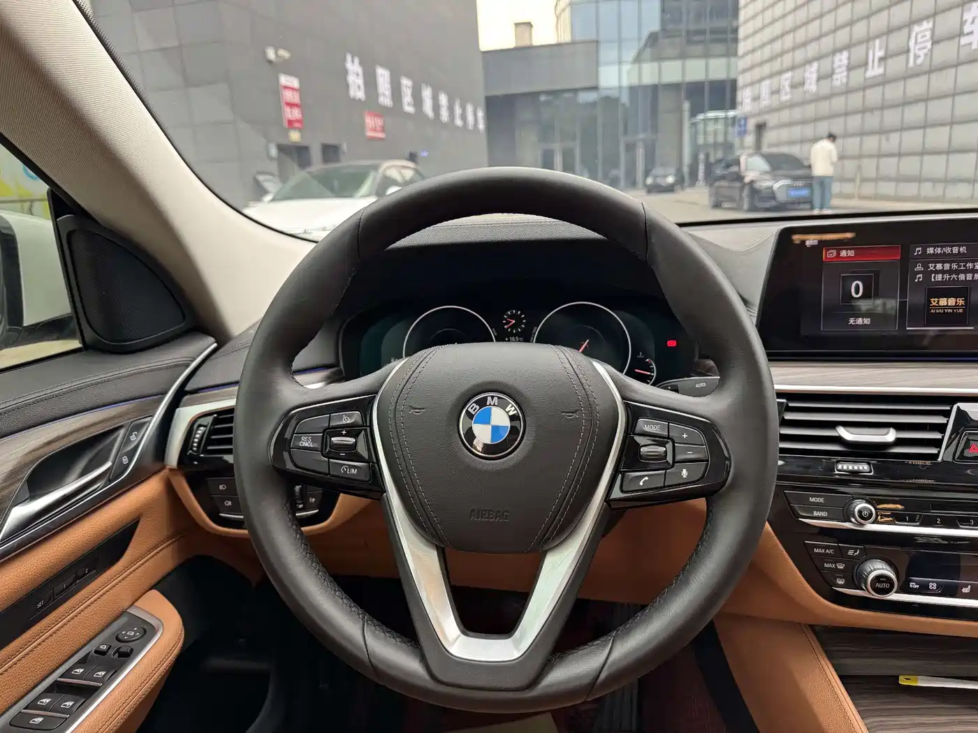BMW 6 Series GT 2019 630i Luxury Design Package фото 10