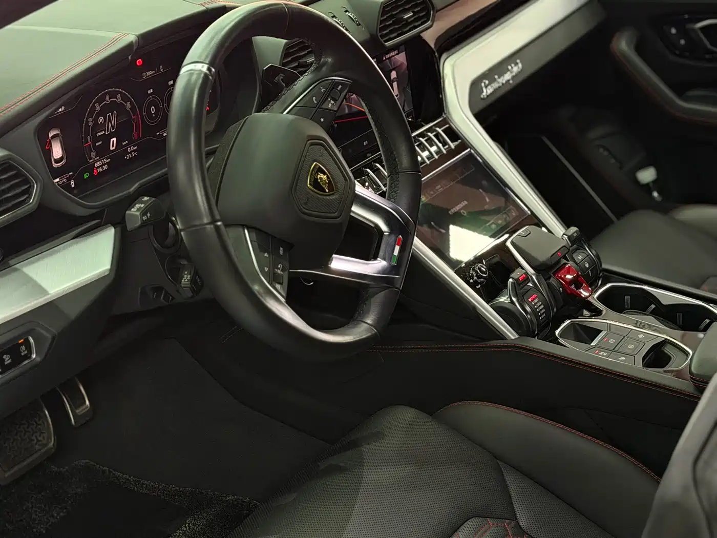 Lamborghini Urus 2023 4.0T V8 S фото 14