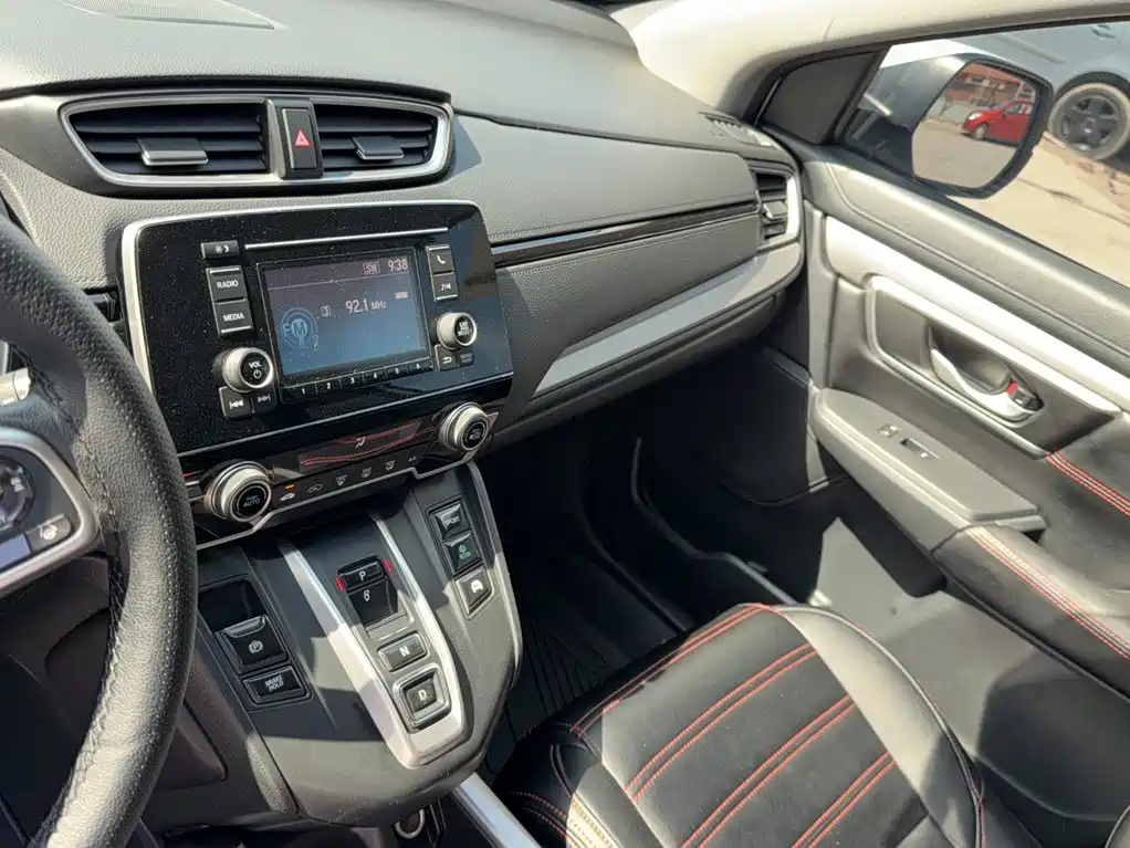 Фото 16 - Honda CR-V