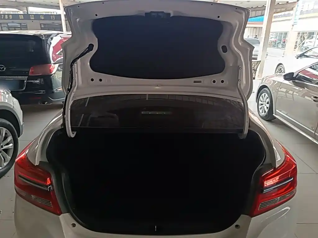 Toyota YARiS L Zhi Xiang 2019 1.5E CVT Charming China VI фото 19