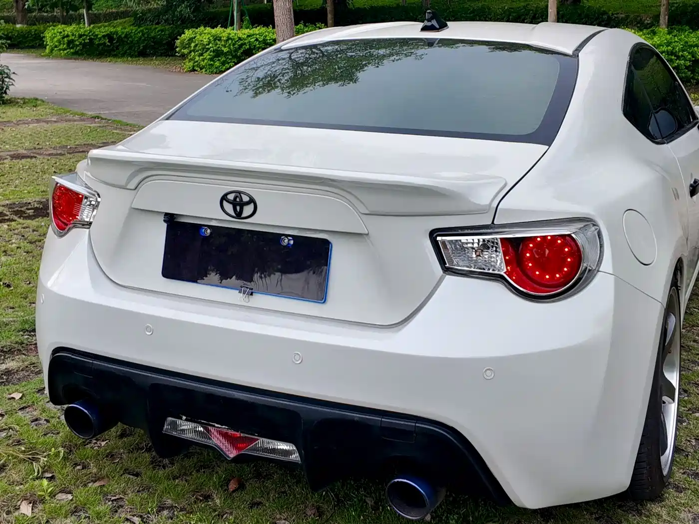 Toyota 86 2013 2.0L Automatic Luxury фото 24