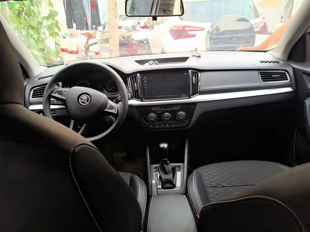 Škoda Kamiq 2020 Model 1.5L Automatic Comfort фото 5