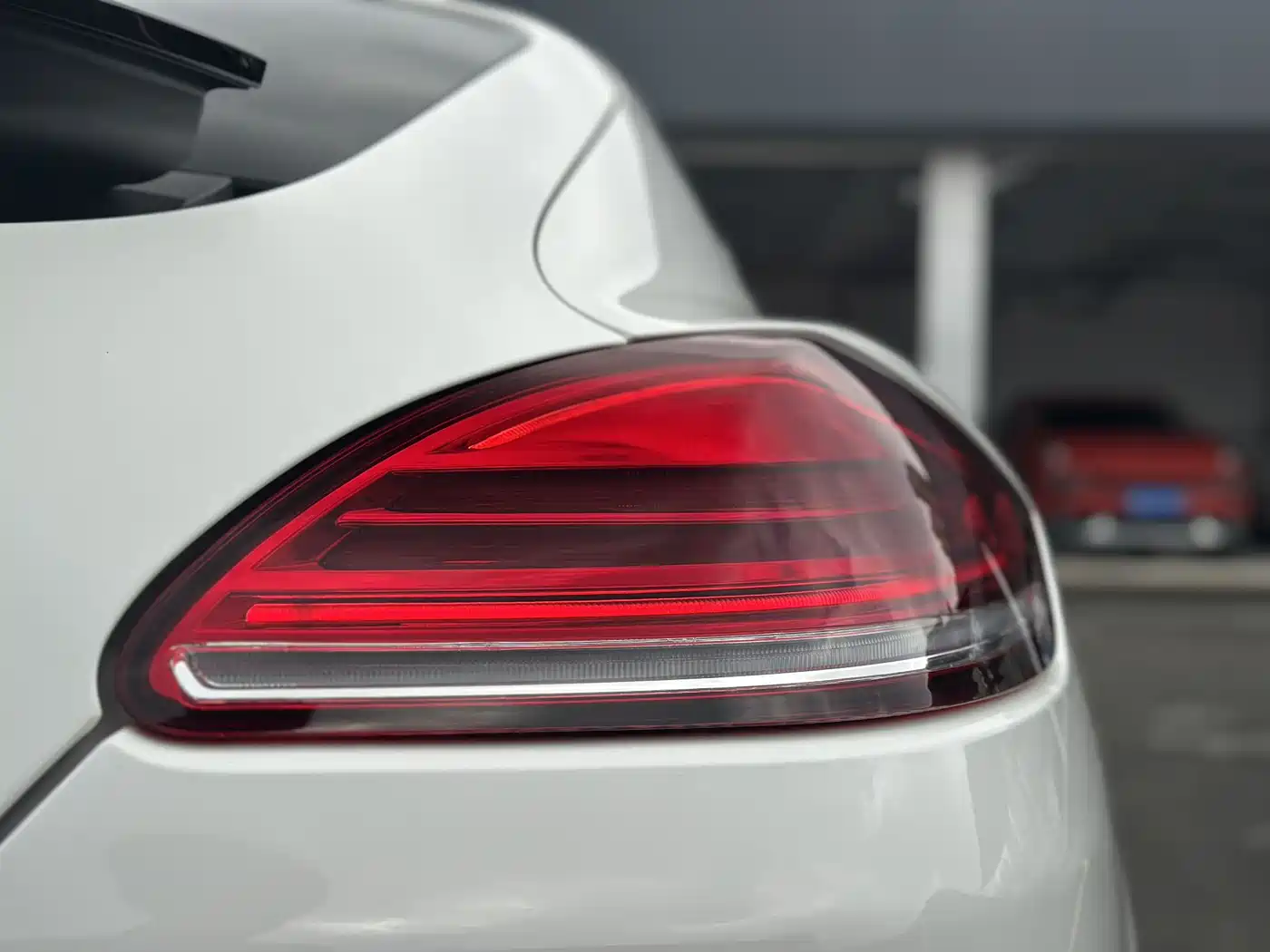 Porsche Panamera 2010 Panamera 4 3.6L фото 5