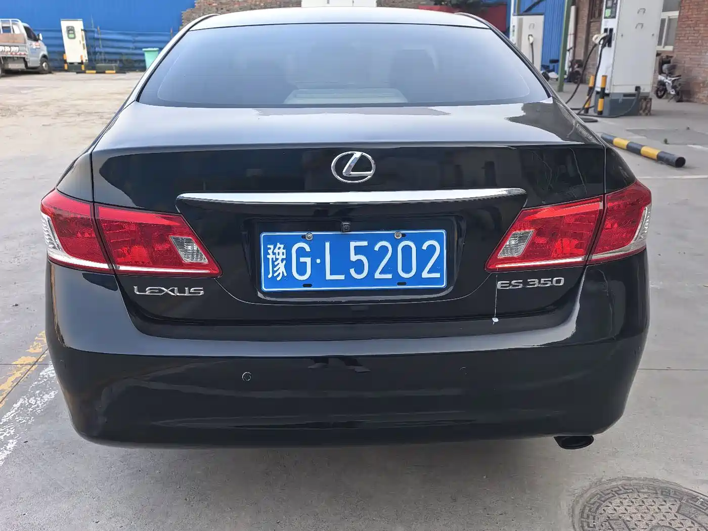 Фото 4 - Lexus ES