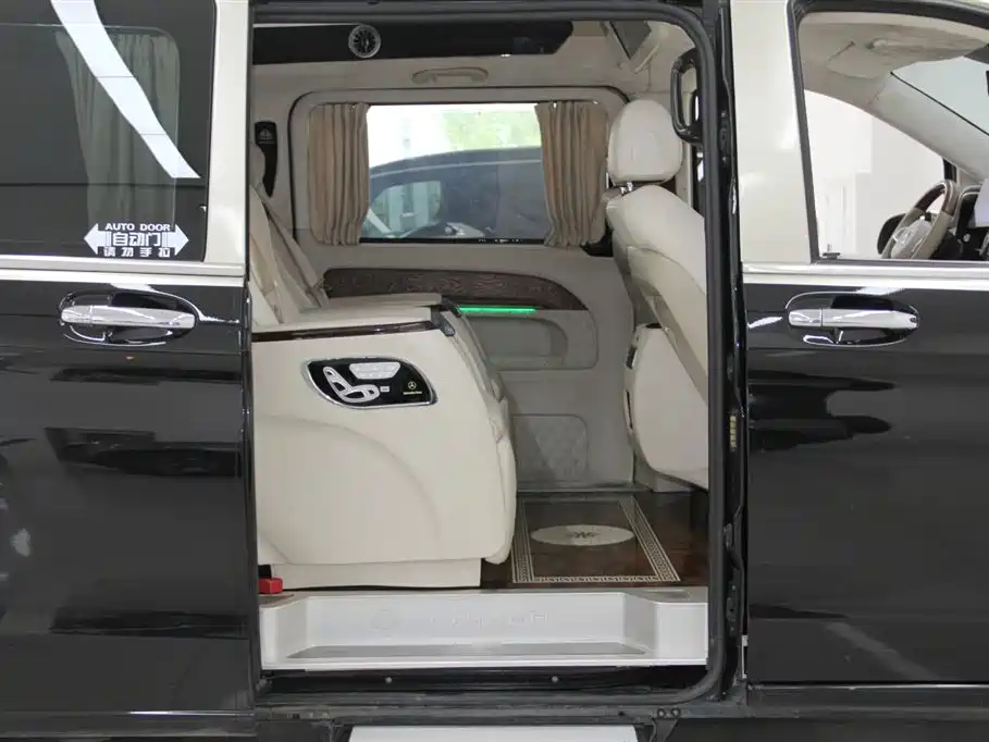 Mercedes-Benz Vito 2020 2.0T Business Edition (7-seater) фото 11