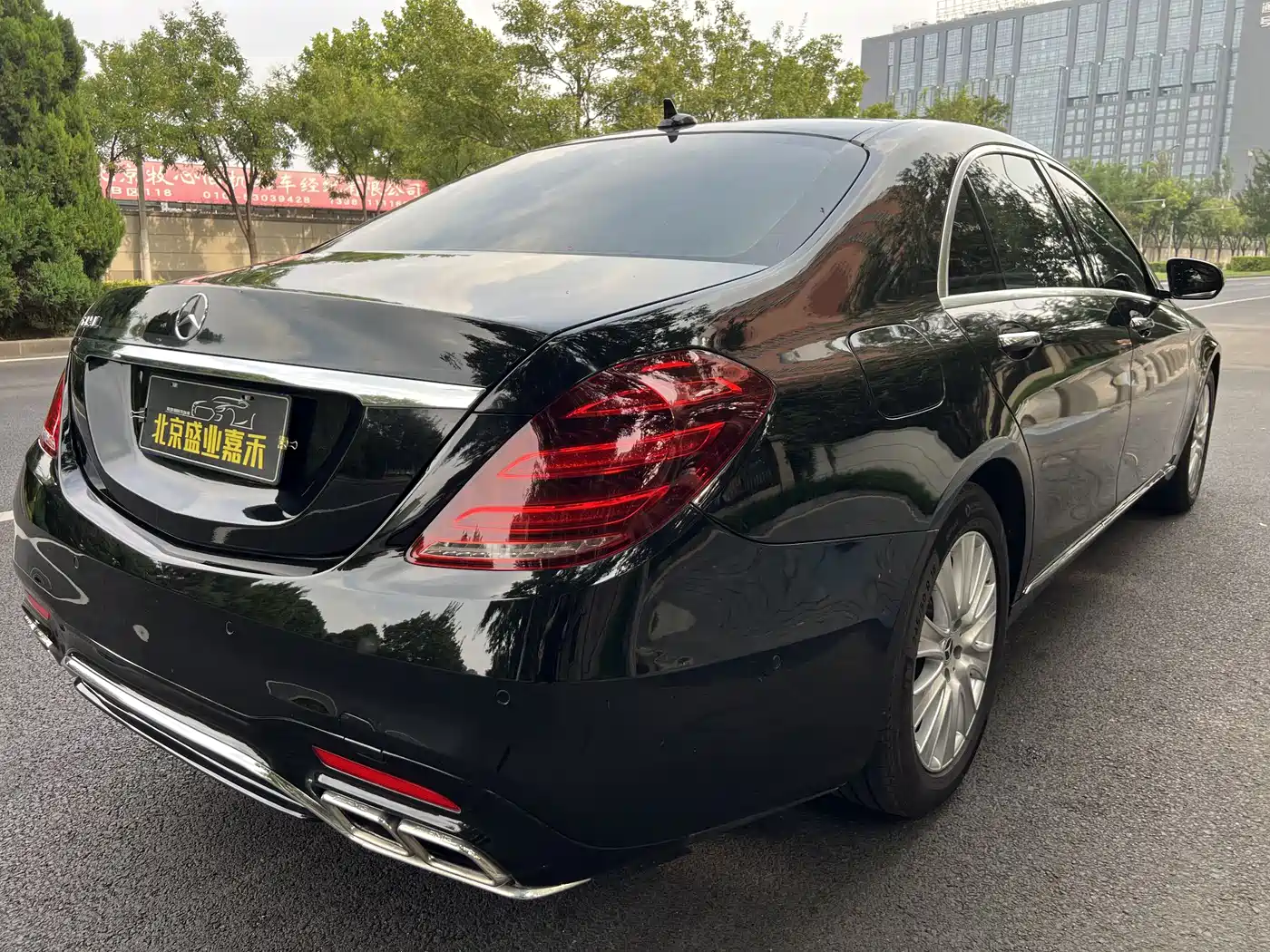 Mercedes-Benz S-Class 2017 S 320 L Luxury фото 12