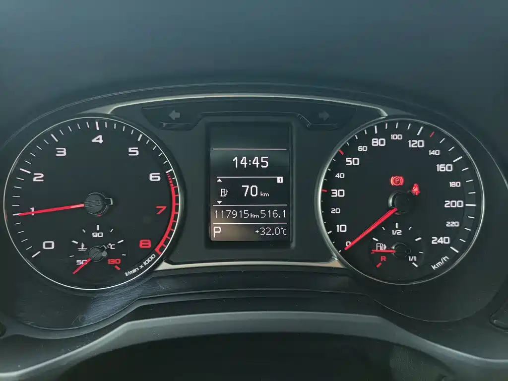 Фото 12 - Audi A1