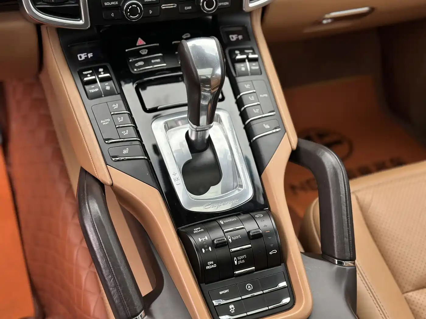 Porsche Cayenne 2015 Cayenne 3.0T фото 12