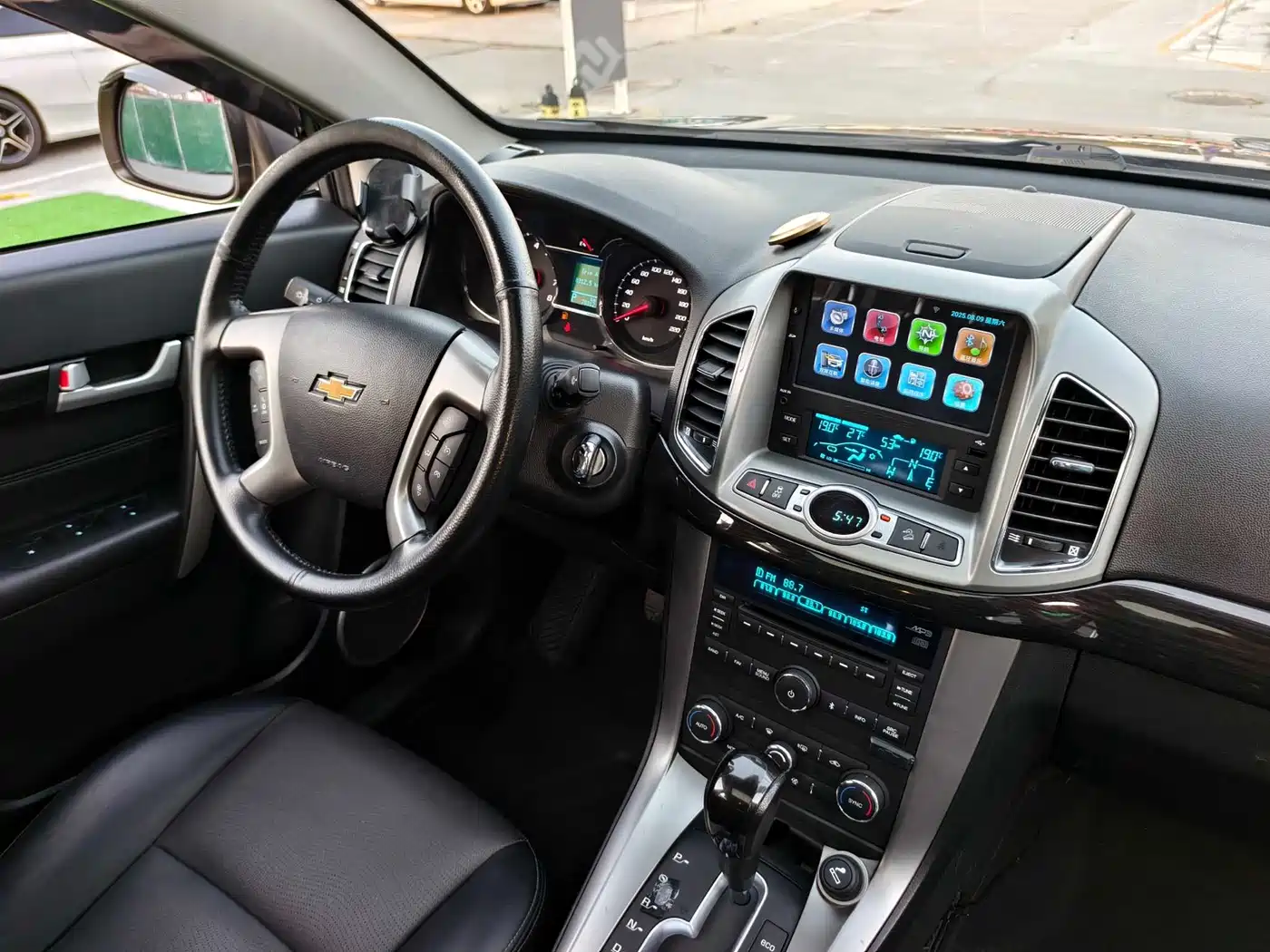 Chevrolet Captiva 2015 2.4L AWD Flagship 7-Seater фото 17