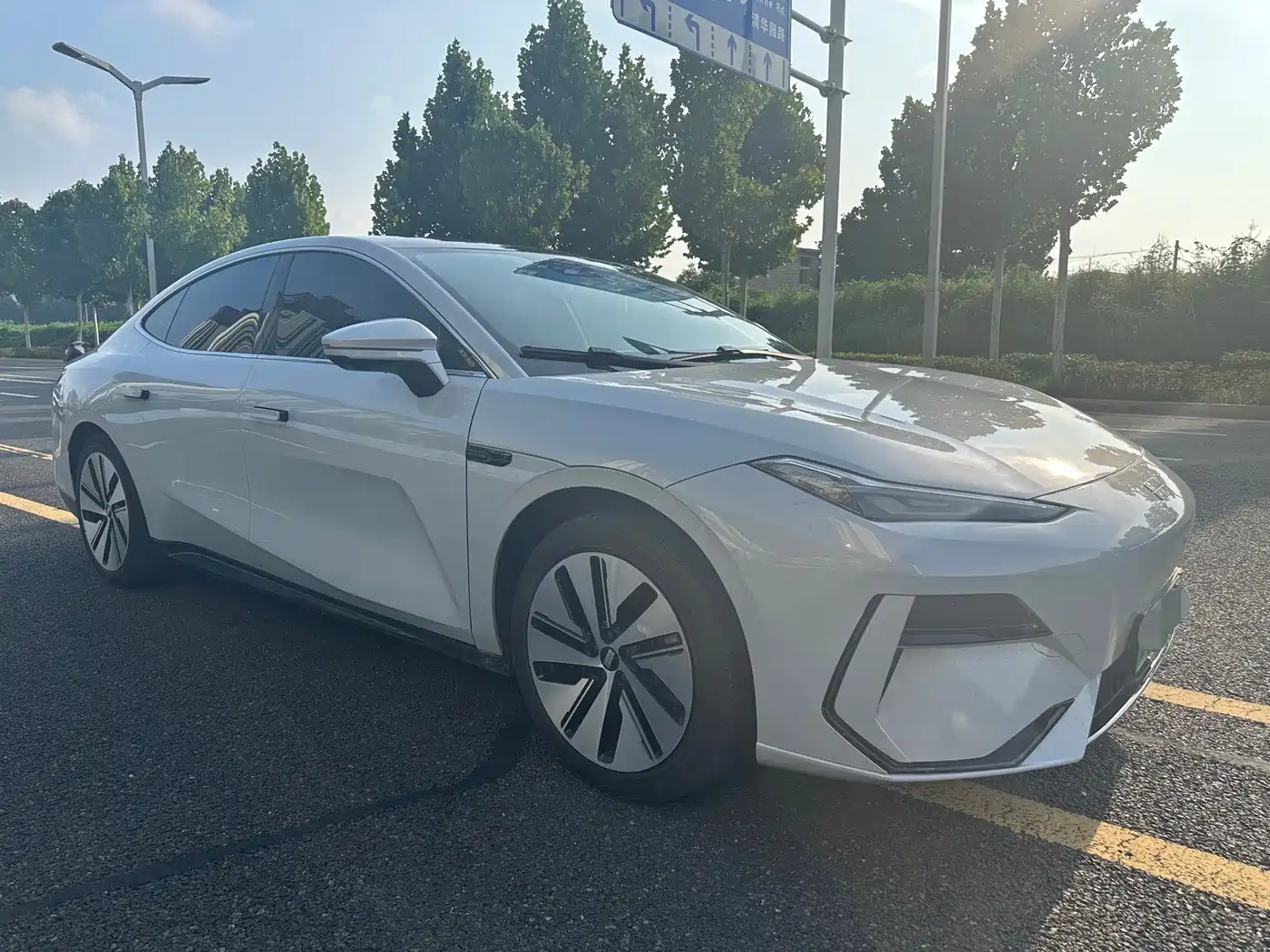 Geely Galaxy Galaxy E8 2025 2024 665km RWD Starship Voyager Edition