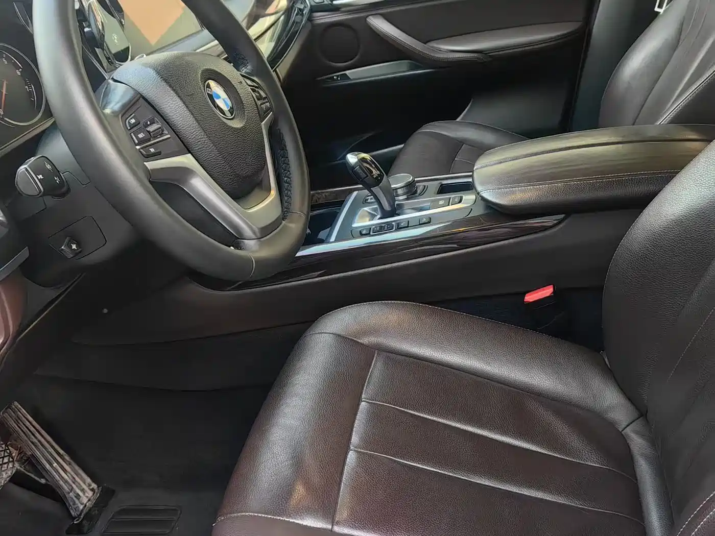 BMW X5 (Import) 2017 xDrive28i фото 8