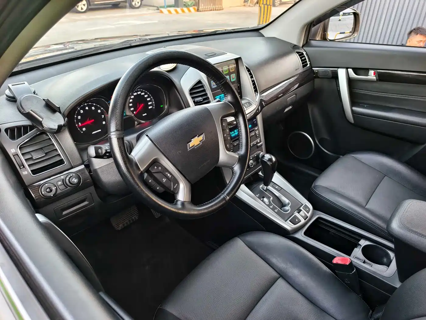 Chevrolet Captiva 2015 2.4L AWD Flagship 7-Seater фото 12