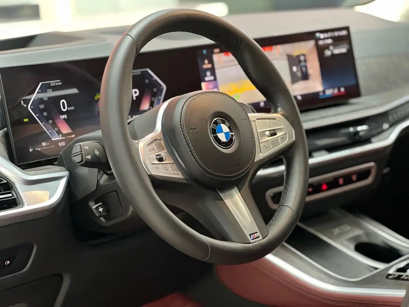 BMW X5 2023 xDrive 30Li Premium M Sport Package фото 7