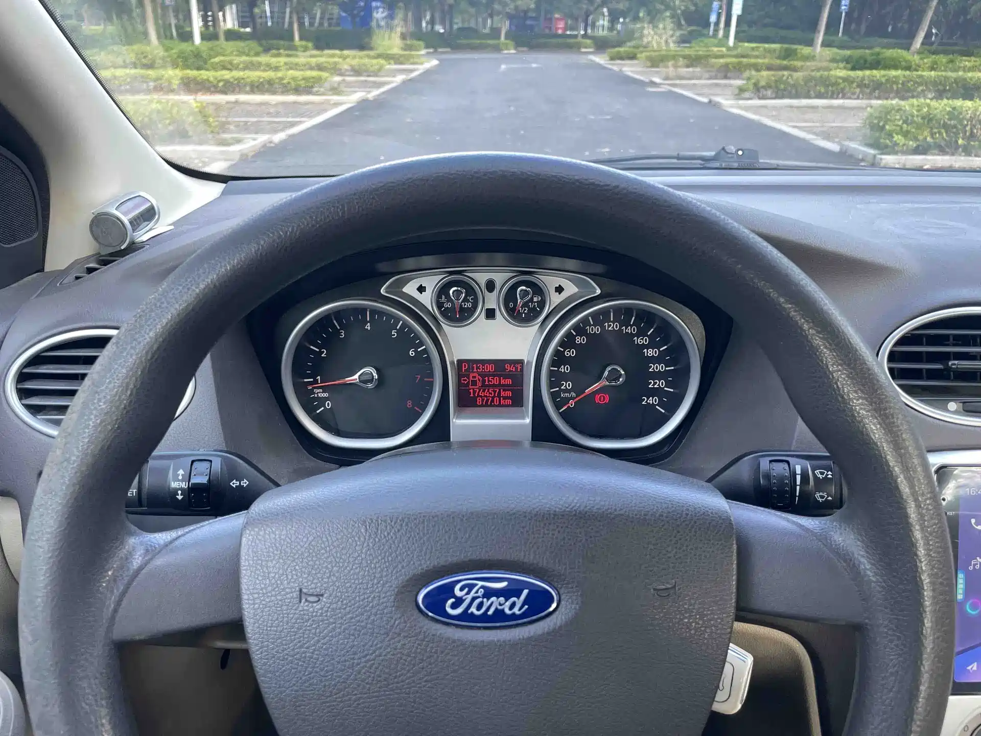Фото 10 - Ford Focus