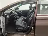 Фото 10 - Luxgen U6 SUV