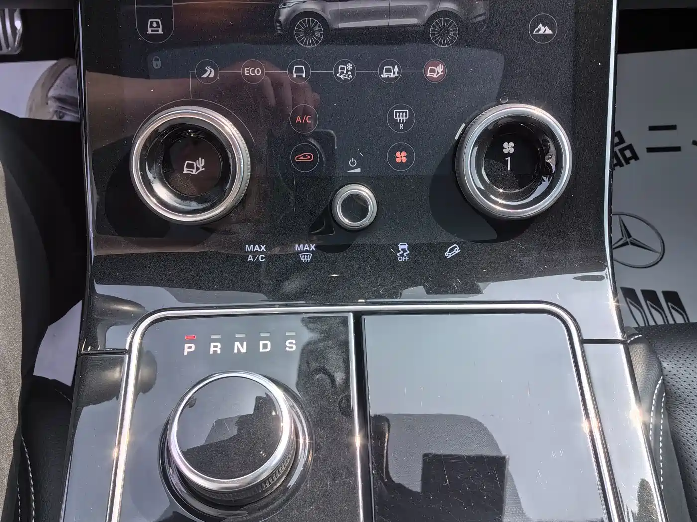 Land Rover Range Rover Velar 2017 P380 R-DYNAMIC S фото 17