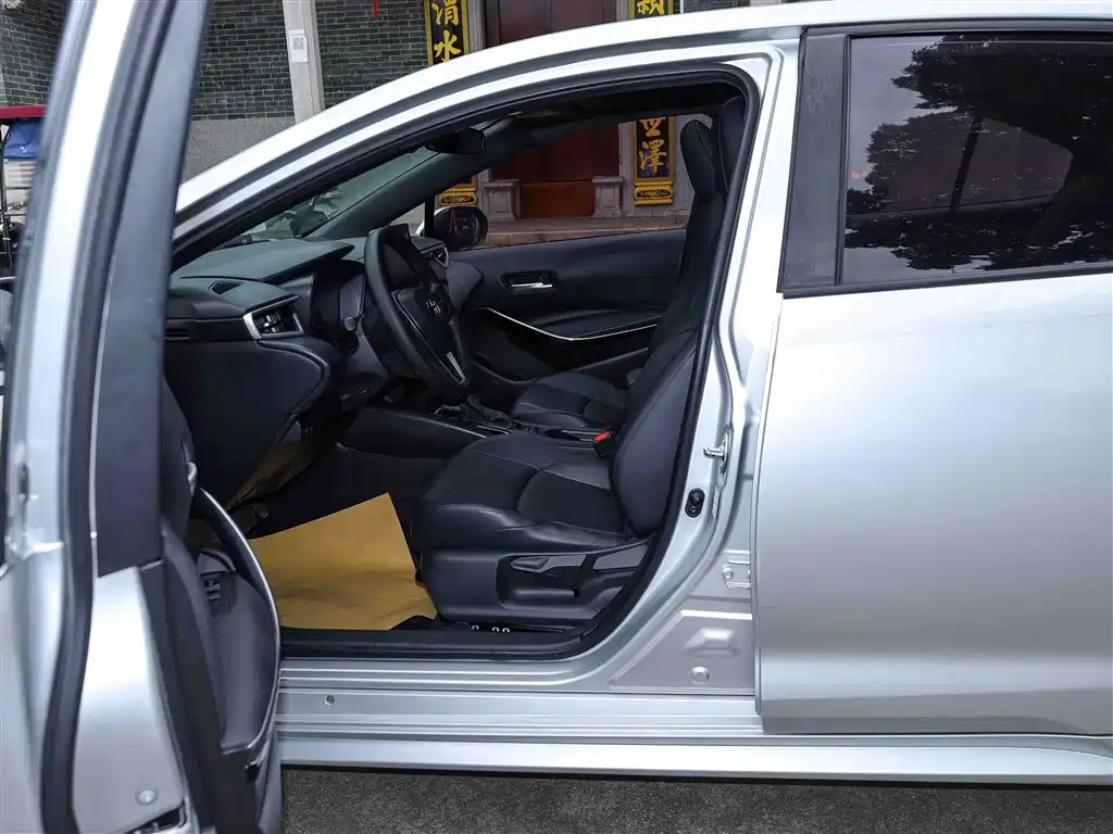 Toyota Levin 2021 185T CVT Luxury Edition фото 16