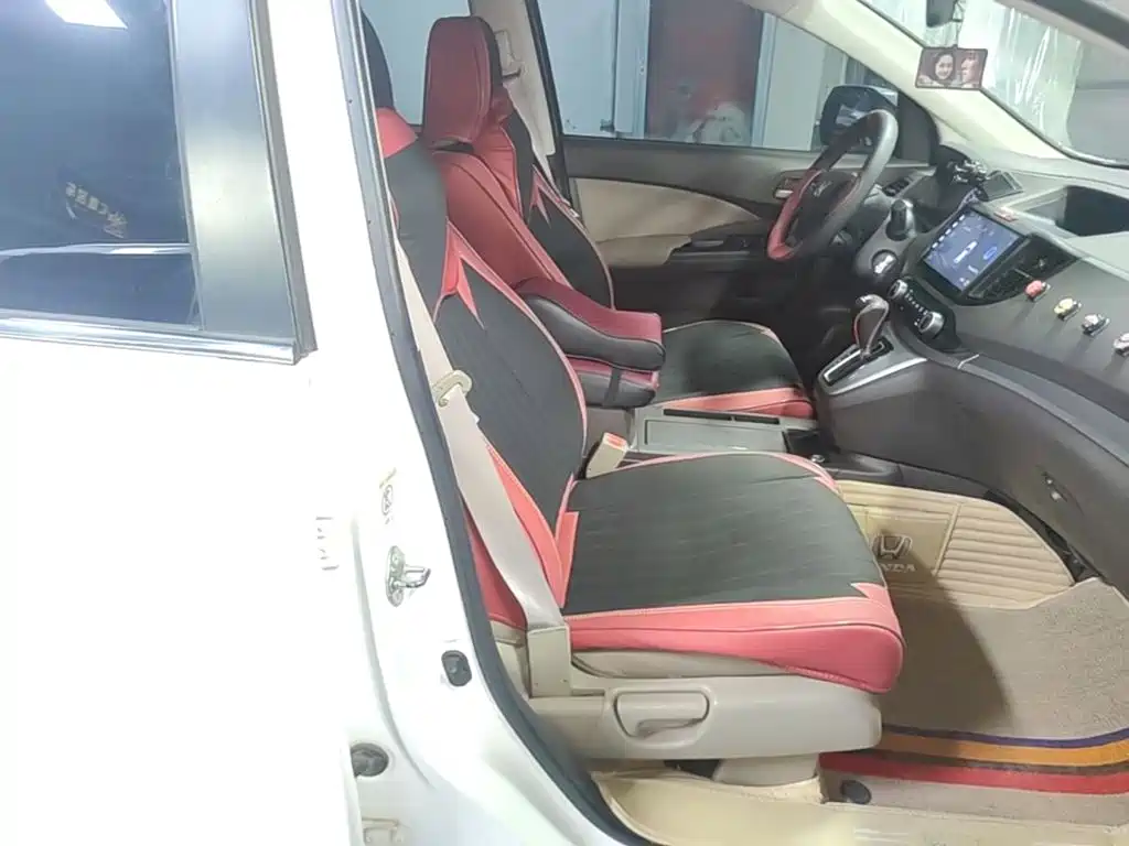 Фото 25 - Honda CR-V