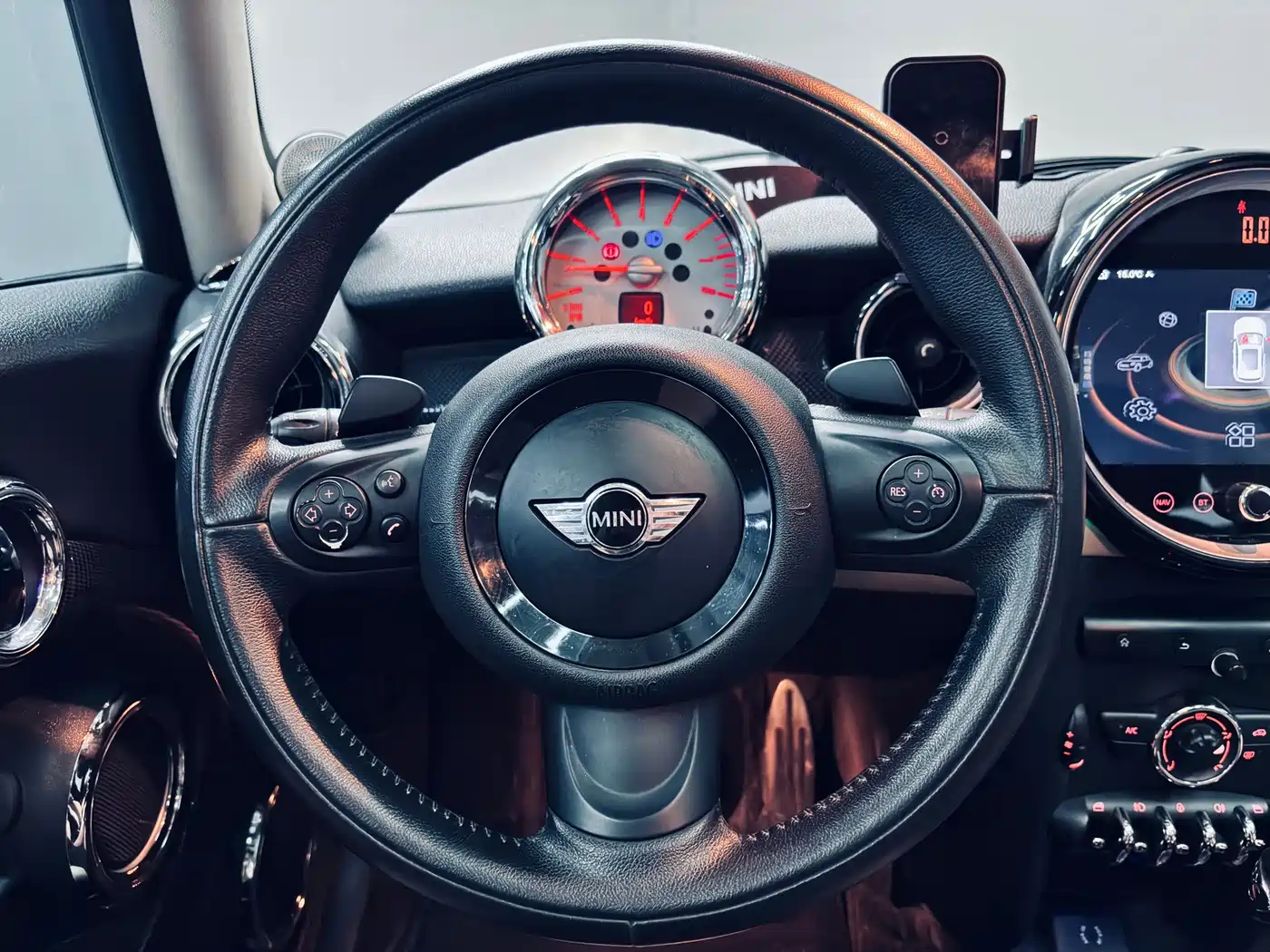 Фото 12 - MINI CLUBMAN