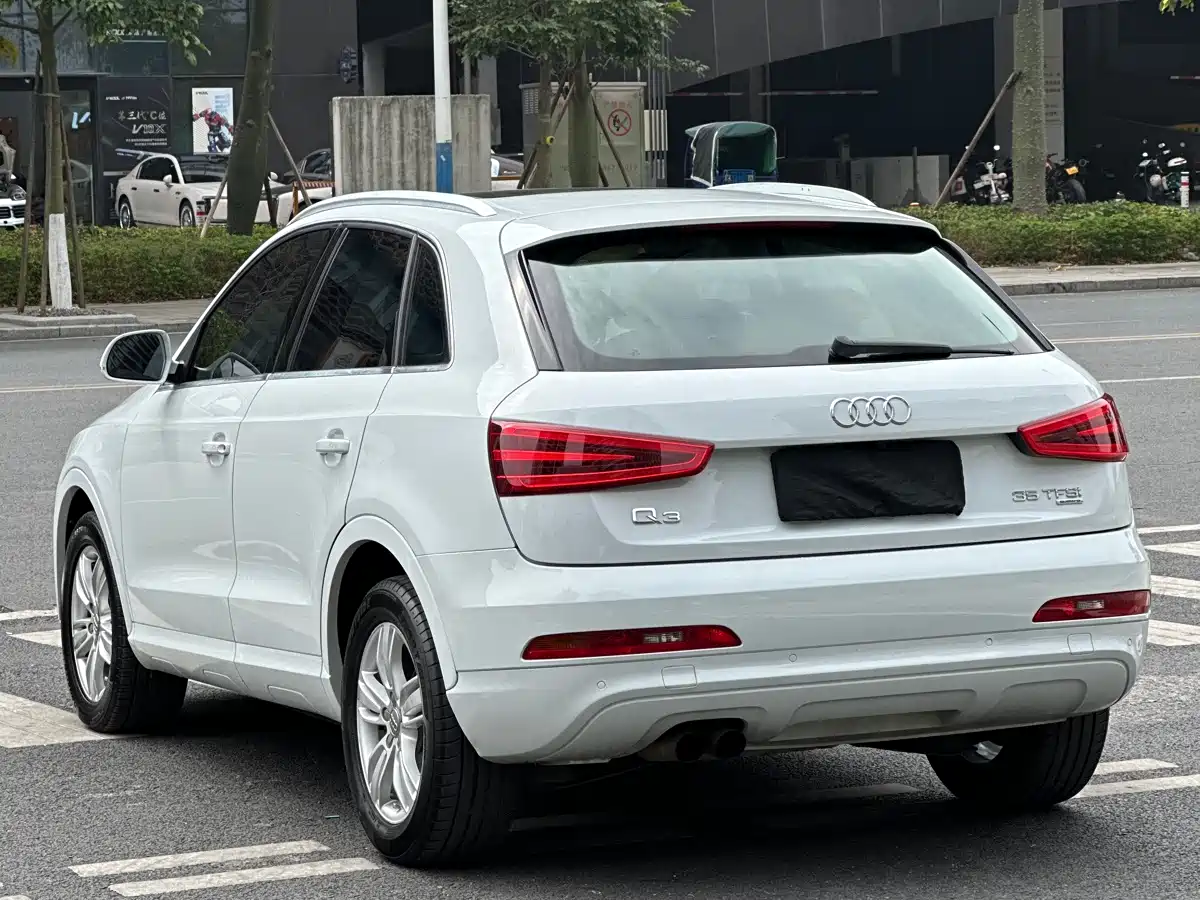 Audi Q3 2013 35 TFSI quattro Technology фото 21