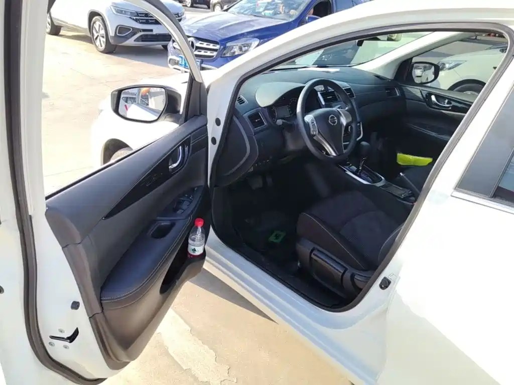 Nissan Tiida 2024 2024 1.6L CVT Cool Sport Edition
