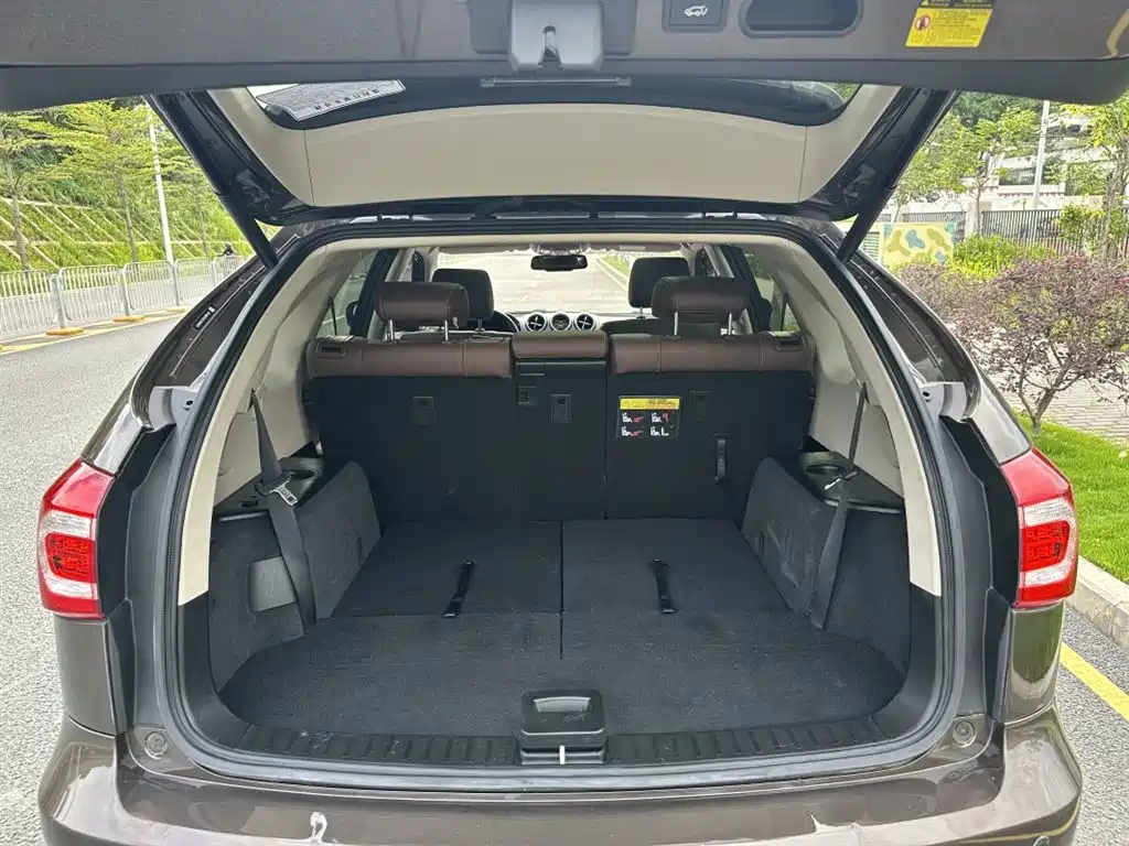 BYD Tang New Energy 2017 2.0T Tang 100 фото 18