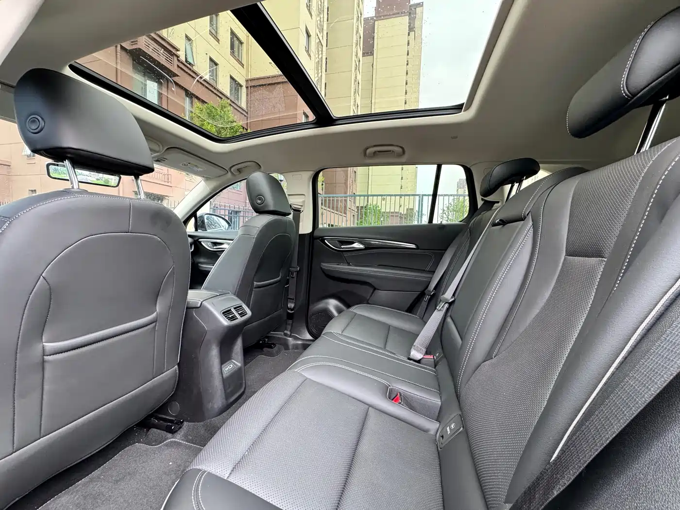 Buick Envision Plus 2022 Enclave Plus 552T 5-seater Luxury фото 5